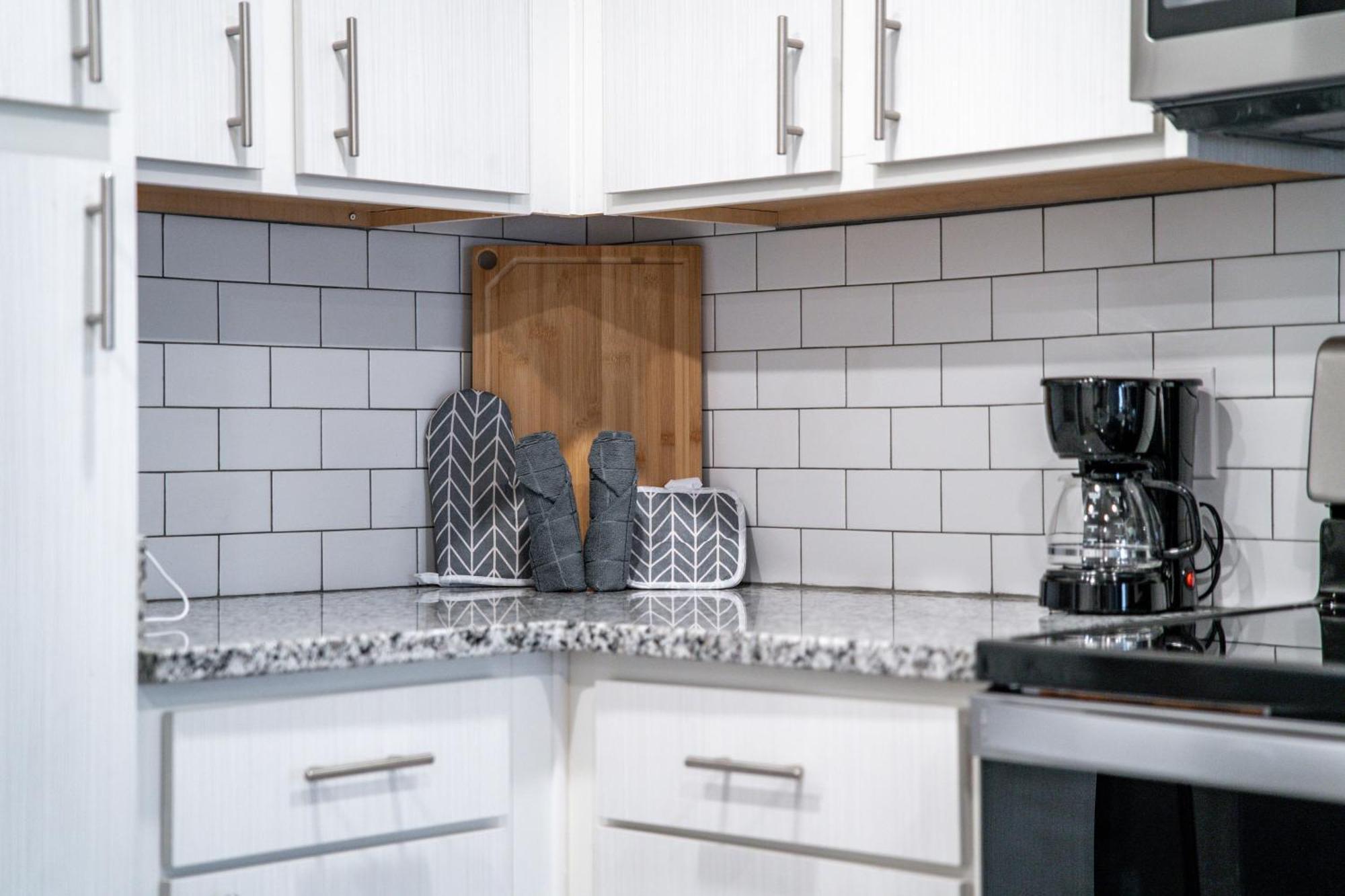 Complete Sleek Modern 10 Min To Parks Pets Allowed, Resort-style Amenities Appartamento Orlando